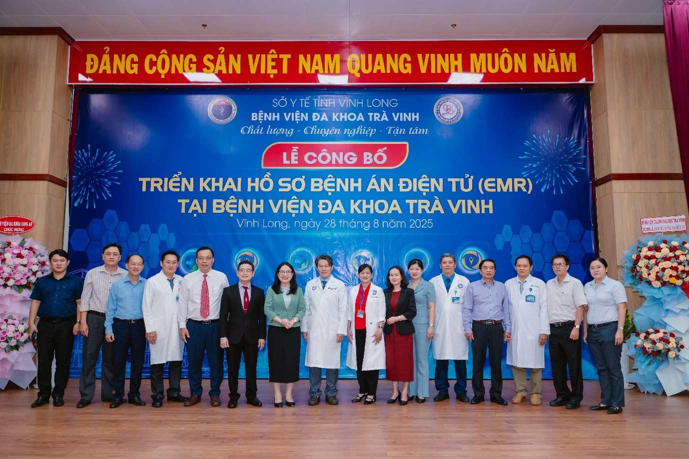 ỨNG DỤNG CÔNG NGHỆ SỐ TRONG Y TẾ: BỆNH VIỆN ĐA KHOA TRÀ VINH TRIỂN KHAI BỆNH ÁN ĐIỆN TỬ