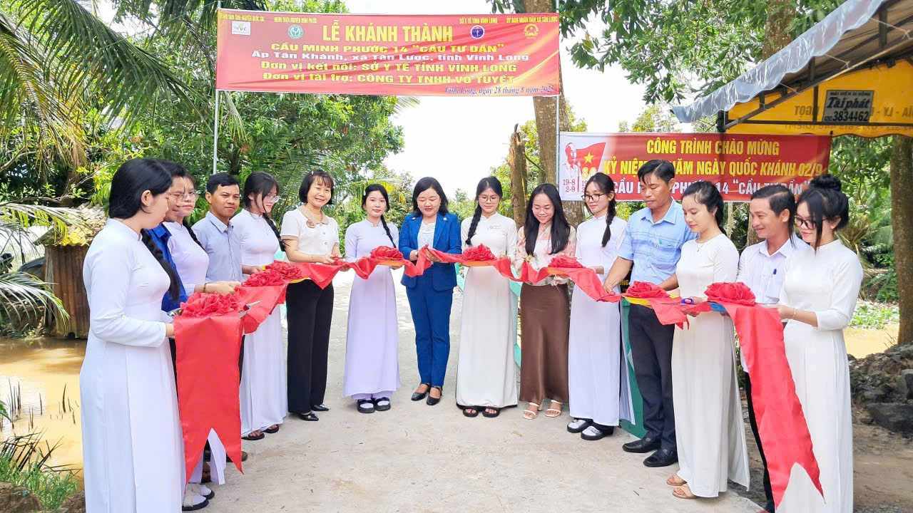 KHÁNH THÀNH CẦU GTNT MINH PHƯỚC 14 (Cầu số 22 ) - CÔNG TRÌNH CHÀO MỪNG LỄ QUỐC KHÁNH 2/9 DO SỞ Y TẾ TỈNH VĨNH LONG KẾT NỐI MTQ TÀI TRỢ